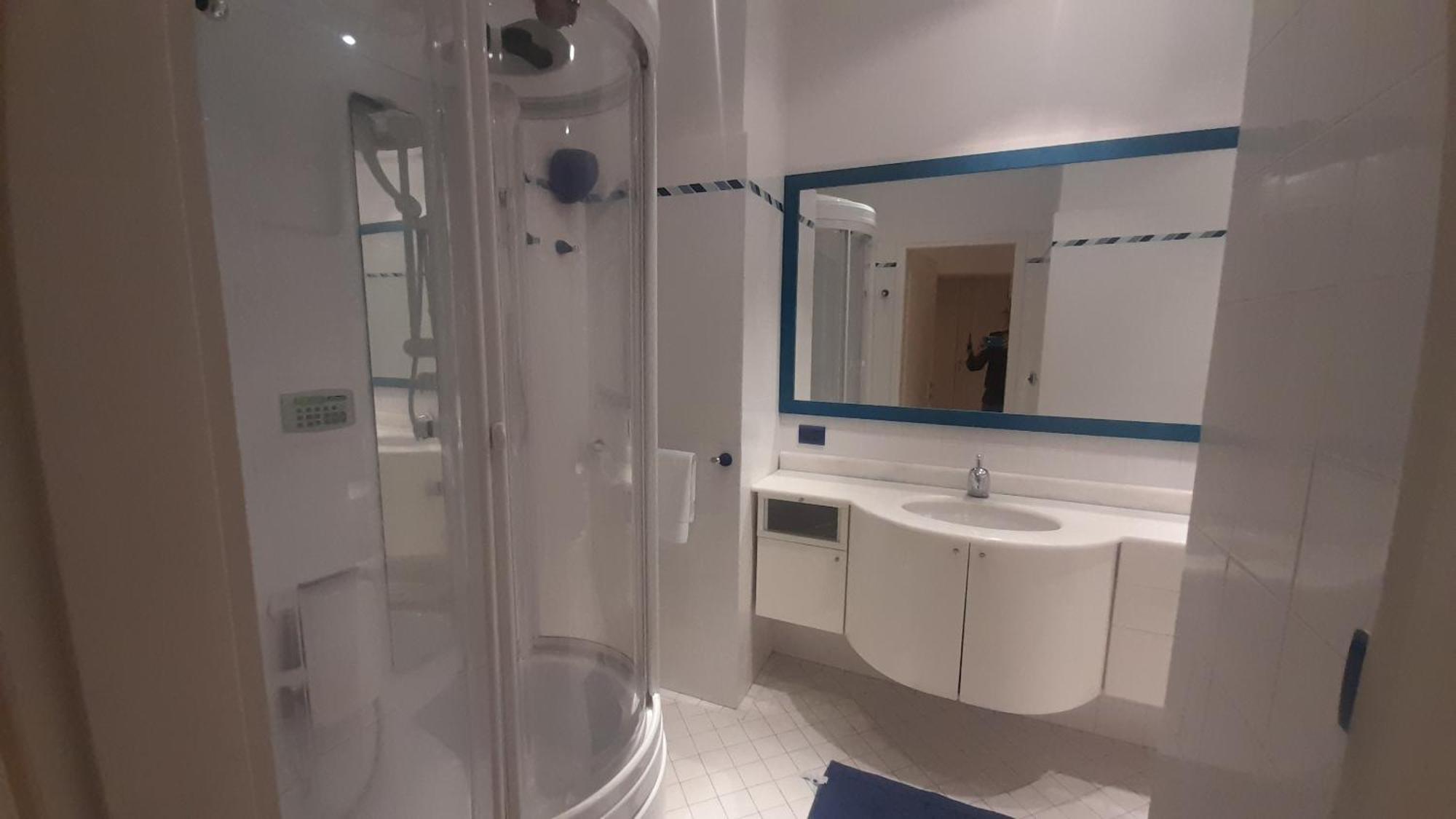 Azeglio Smart Apartment - Twa Болоня Екстериор снимка